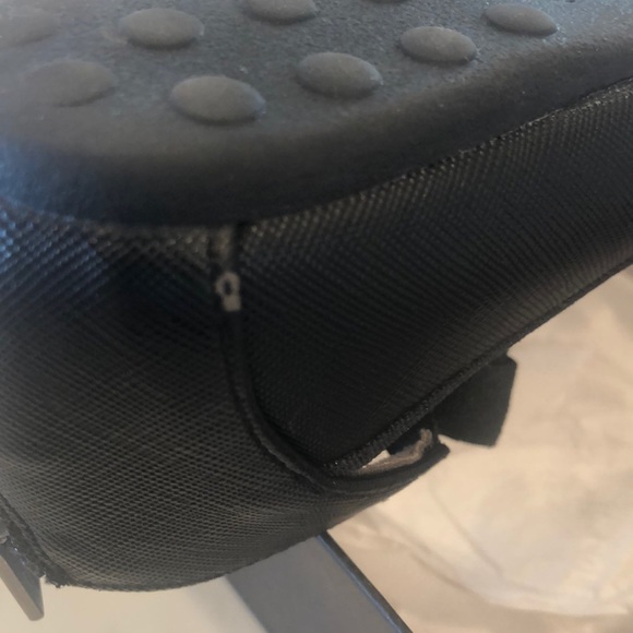 Kenneth Cole Rose Bow Black shoes - Picture 8 of 8